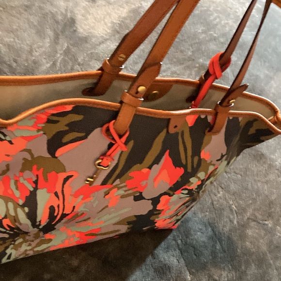 Fossil Multi Color large purse - Picture 6 of 12